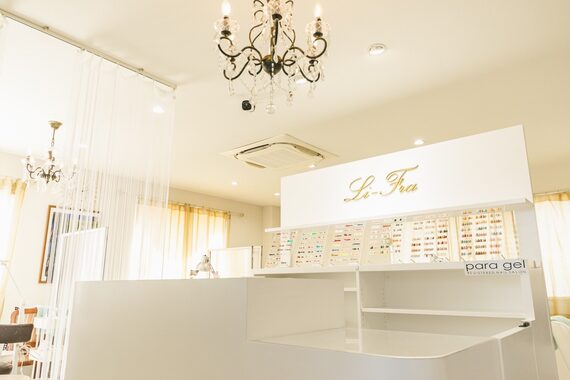 サロン リフラ(salon Li-Fra)