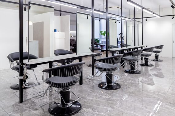 レブヘアー 河原町(LEVHAIR)