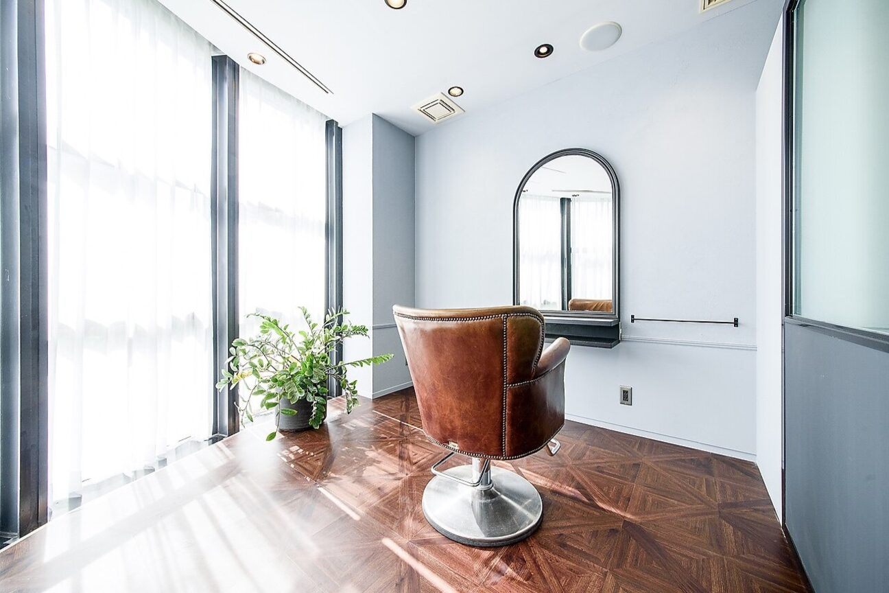 ミラレスカ 栄(MIRA RESCA)2