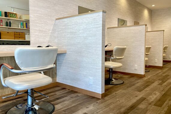 ヘアサロンワイスリー 春日原店(HAIR SALON Y3)