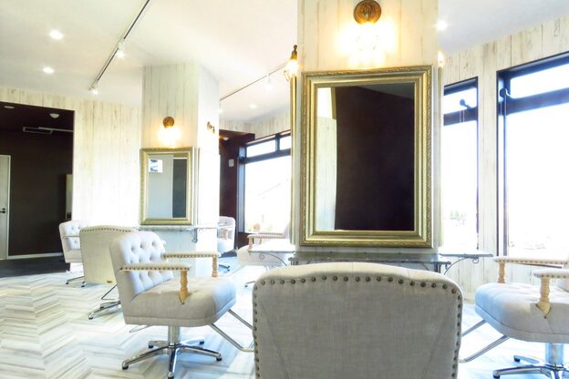 ヘアーアンドラッシュ ジーナ(Hair&Lash Jiina)1