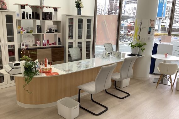 ポーラ 学園大通り店(POLA)