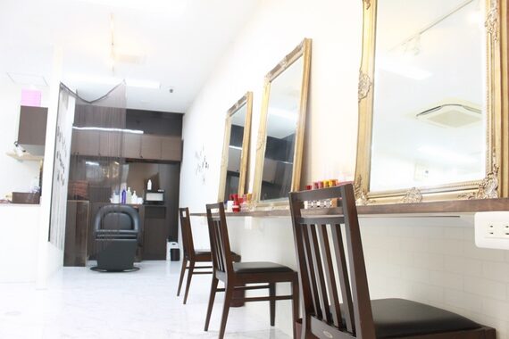 カラーズ 天満橋店(COLORS)