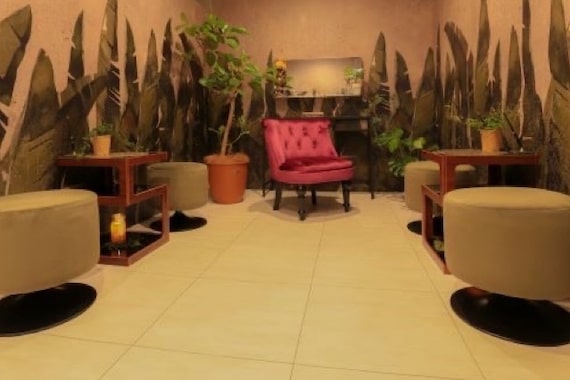 ア ニュームーン 京都烏丸店(a New Moon)