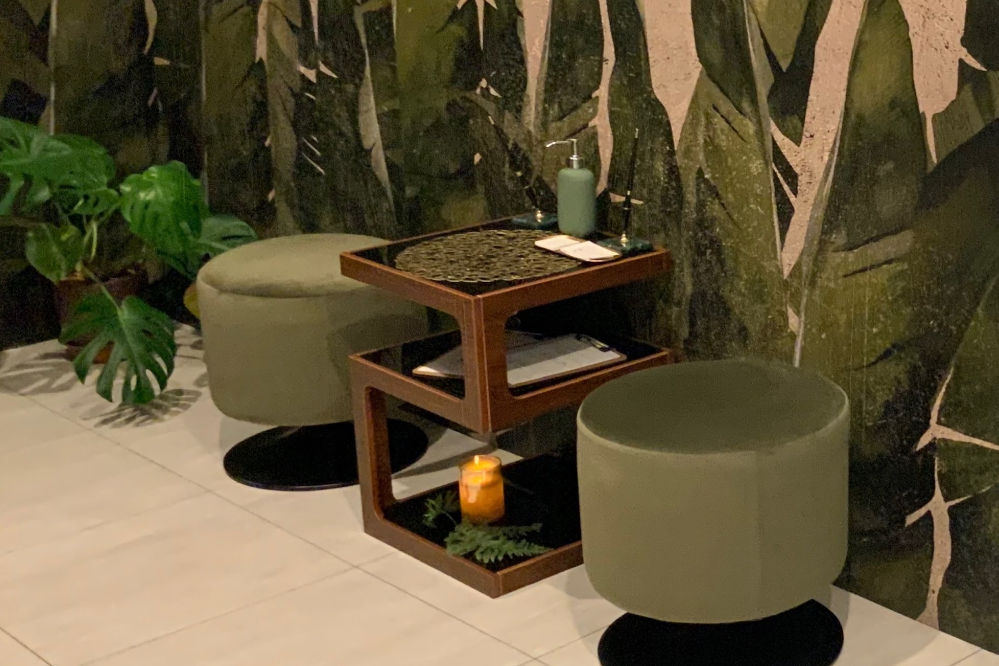 ア ニュームーン 京都烏丸店(a New Moon)2