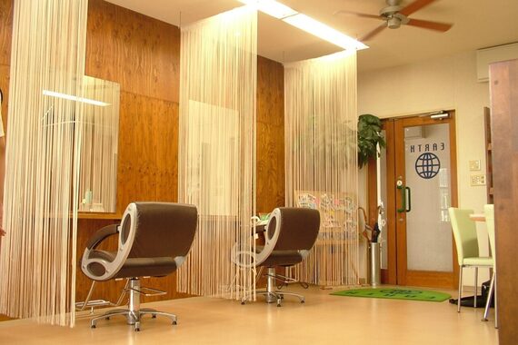 ヘアメイクサロン アース(hair make salon EARTH)