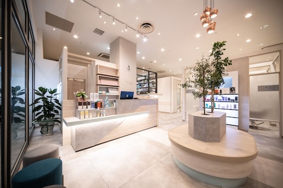 アストレアバイイーリス(ASTRAEA by Iris)