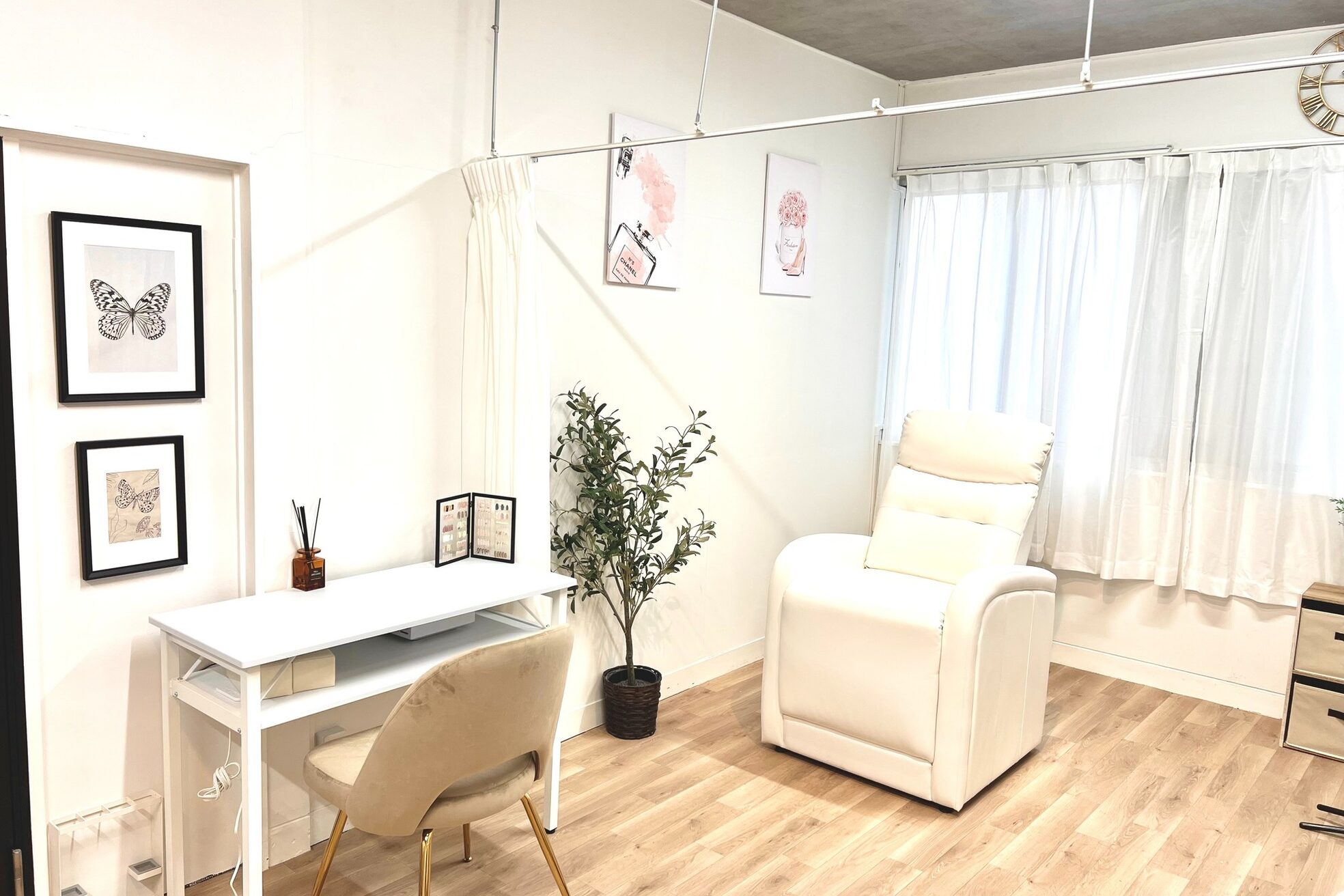 アローナ(Arona)1