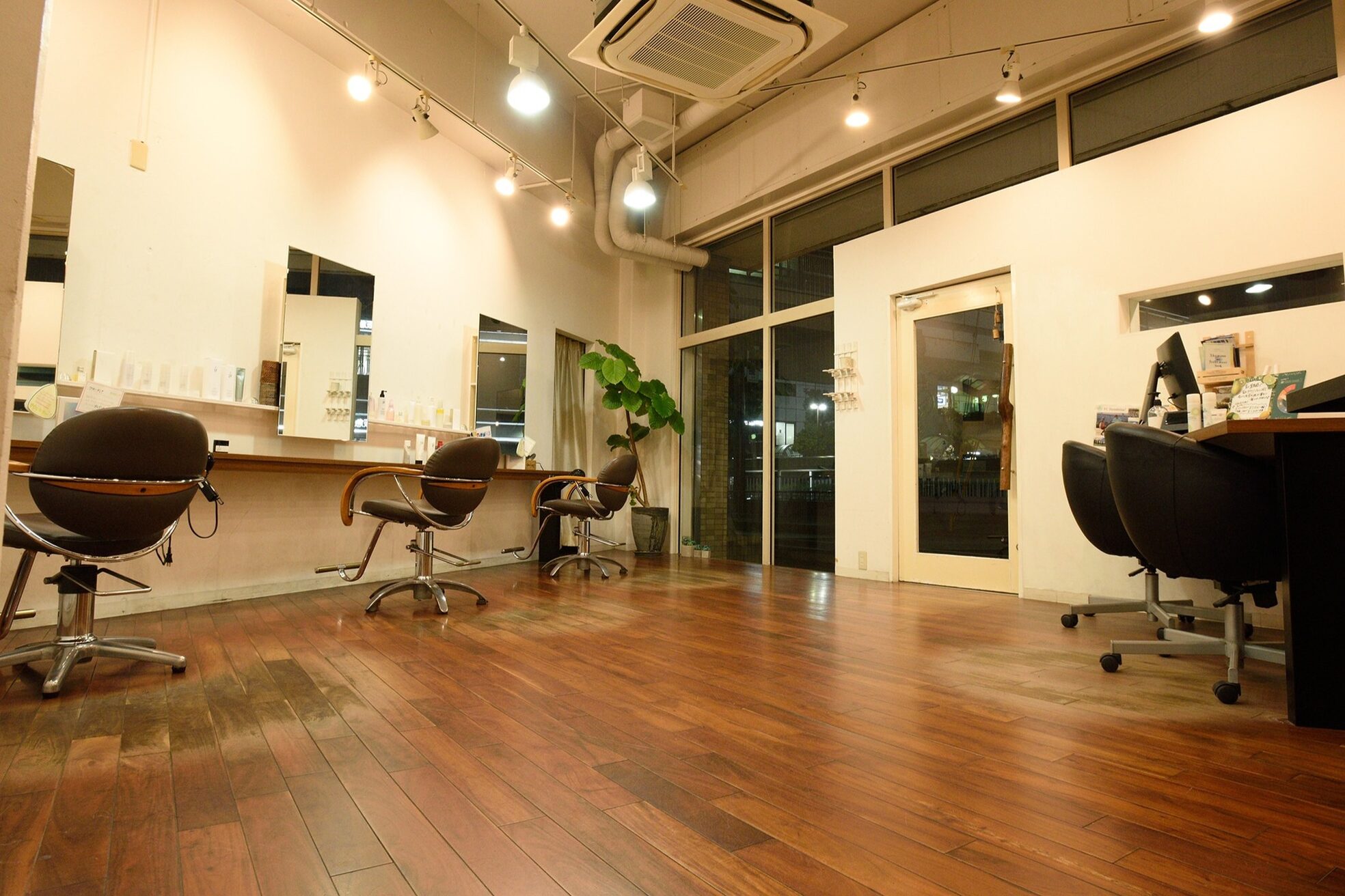 エアーフィール 千里丘店(airfeel)1