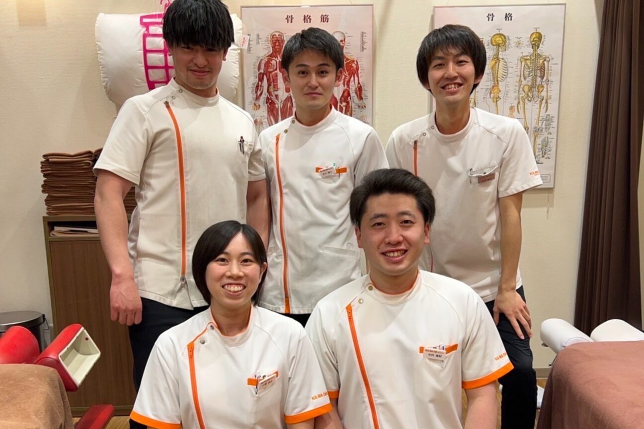 イオン店員逆さ 