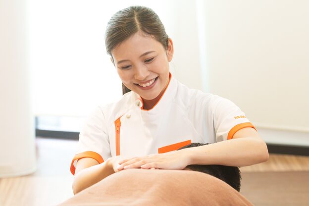 カラダファクトリー ラソラ川西店3