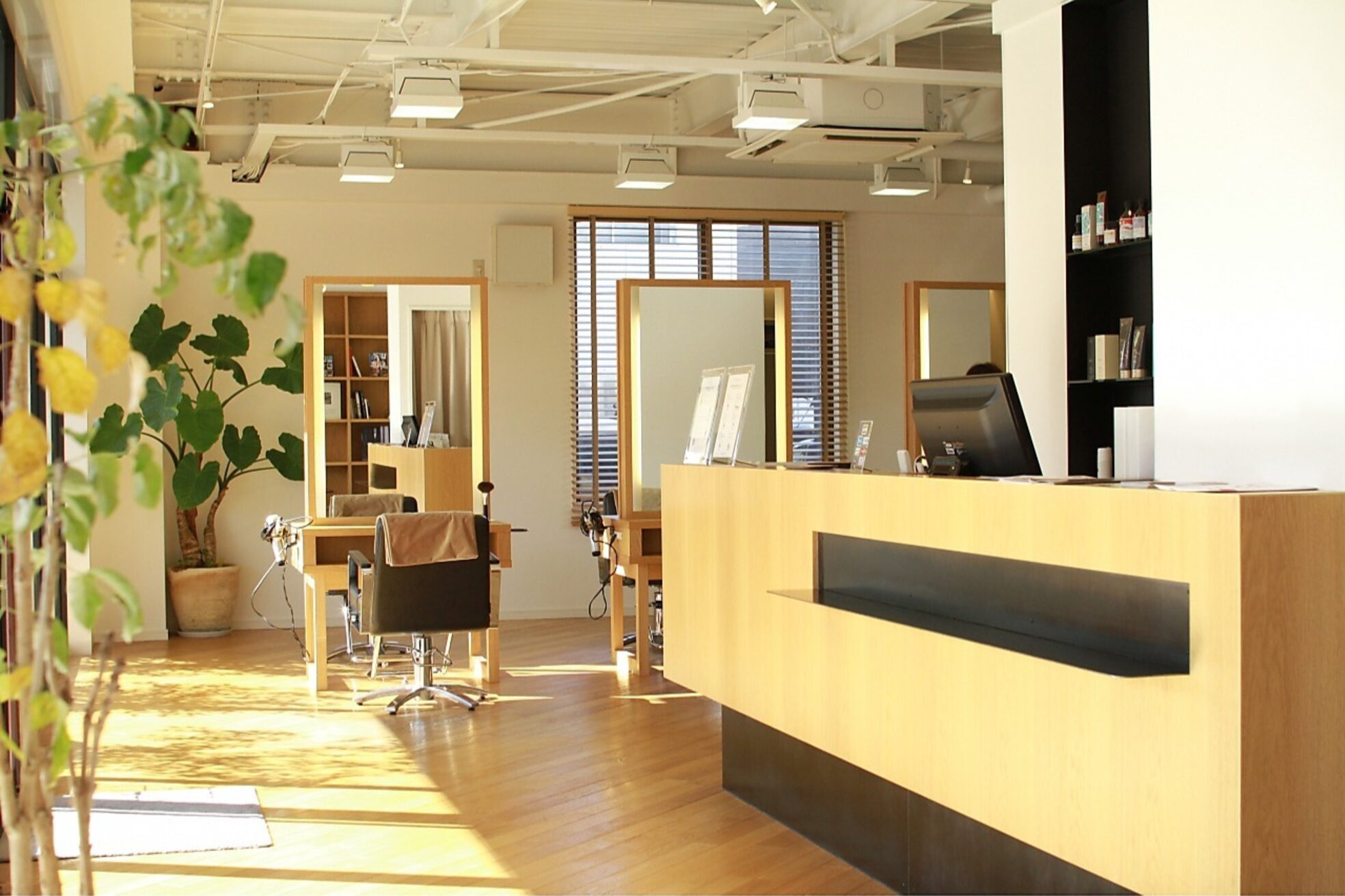 サロンドヘック(salon de hec.)1