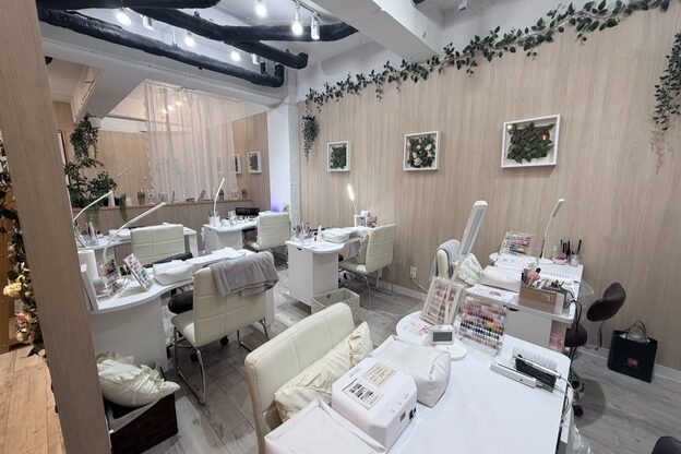 メルナチュールガーデン 大橋駅前店(Mere Nature Garden)1
