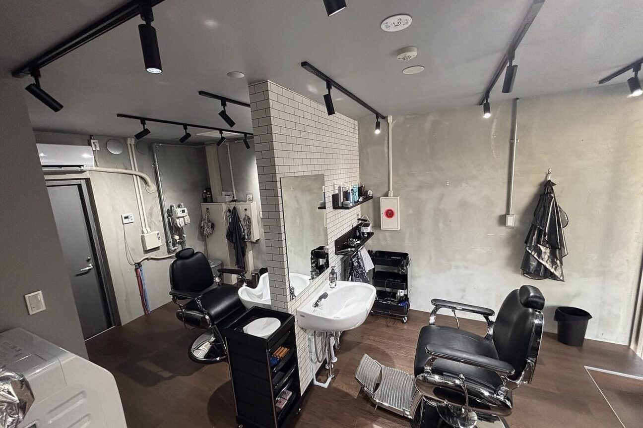 BARBER SHOP MINAMI（ｂａｒｂｅｒ　ｓｈｏｐ　ＭＩＮＡＭＩ）画像1