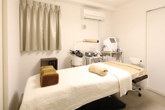 エンビロンサロン エイジングルーム ラヴィーア(Lavia)