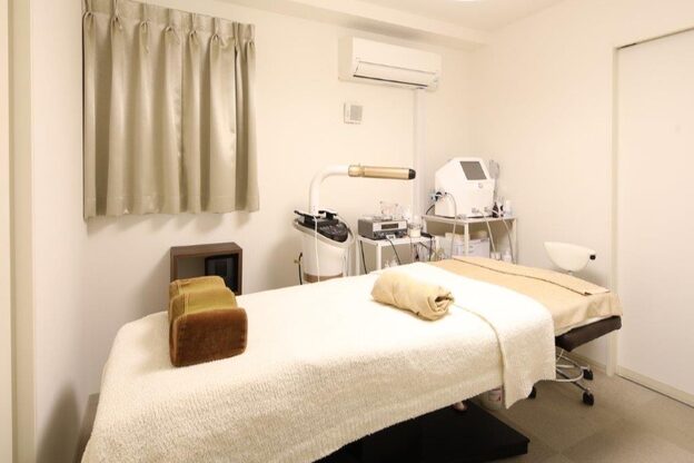 エンビロンサロン エイジングルーム ラヴィーア(Lavia)1