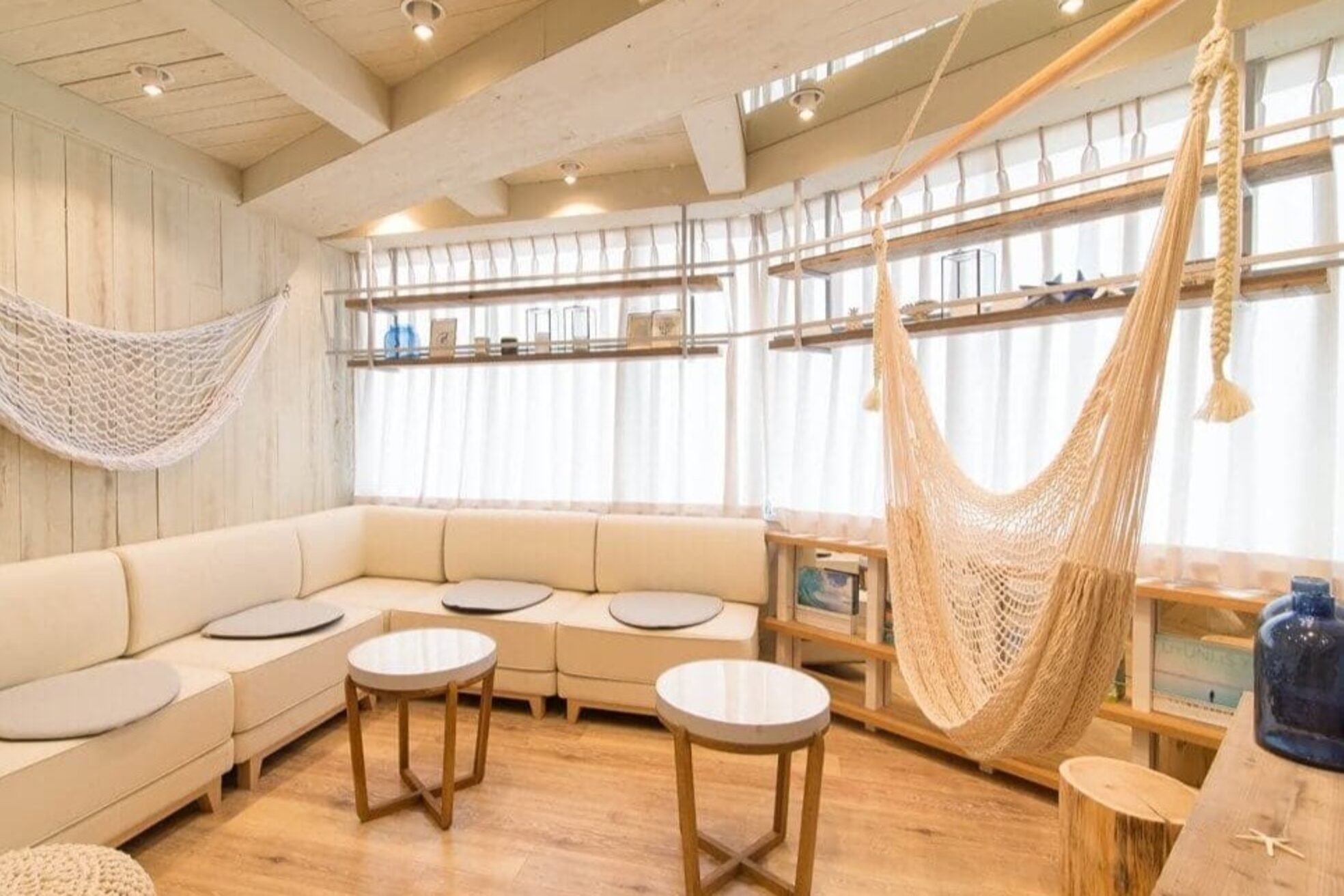 リンクス 横浜駅前店(RINX)2