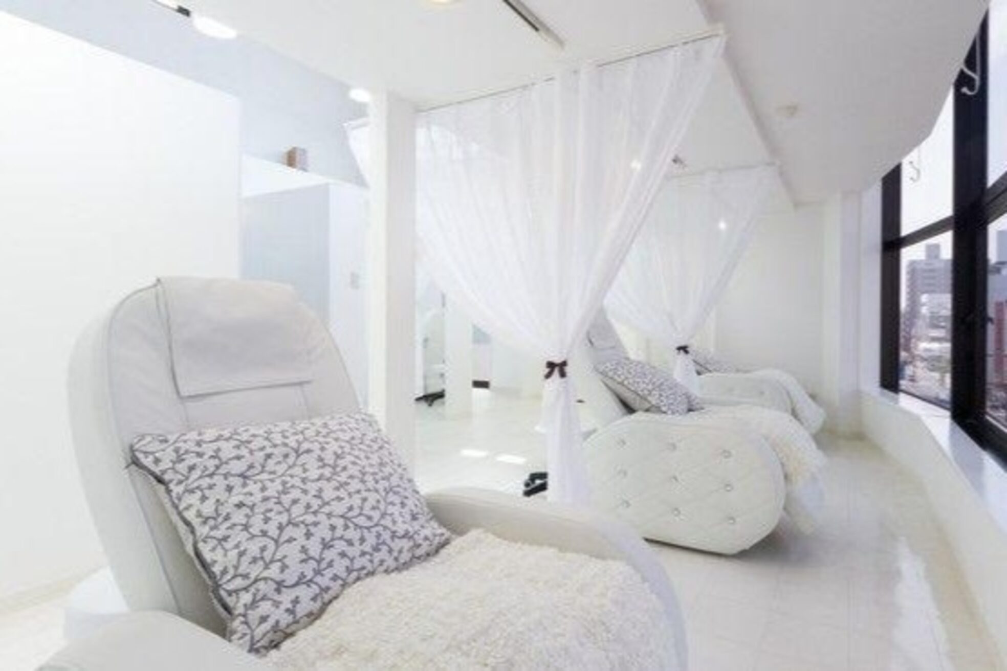 アイラッシュアンドネイルサロン クレアラルーチェ 広島本店(Crea la Luce)1