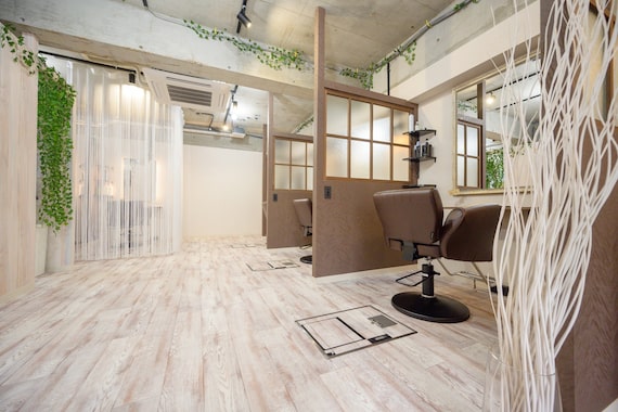 ルミヨコハマ 横浜駅店(Lumi)