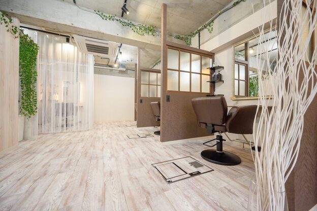 ルミヨコハマ 横浜駅店(Lumi)1