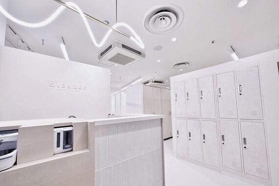 エレノア 梅田 大阪駅前第4ビル店(Eleanor)