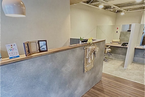 インスヘアー 関大前店(INCE HAIR)