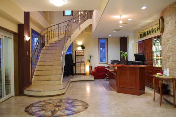 レイコ美容室 見山店