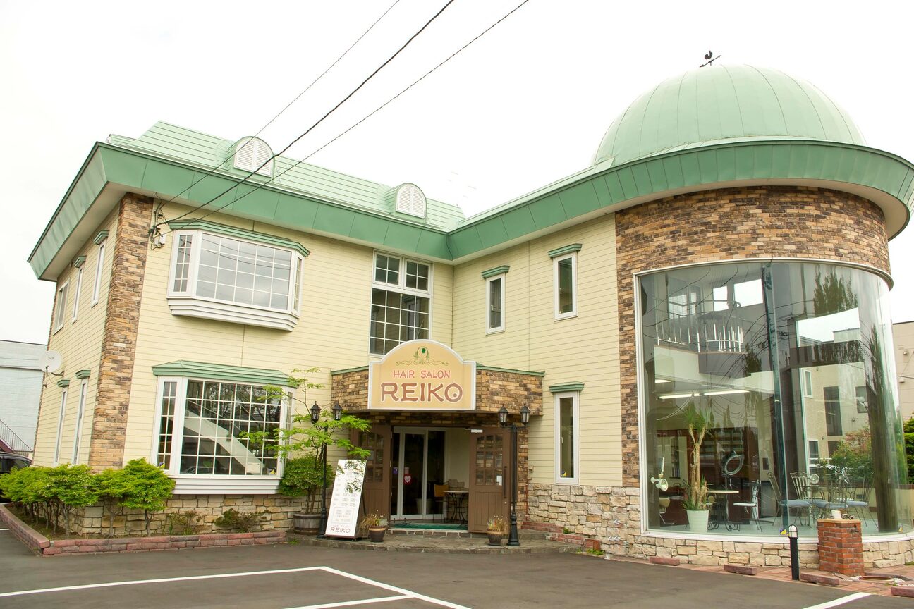 レイコ美容室 見山店2