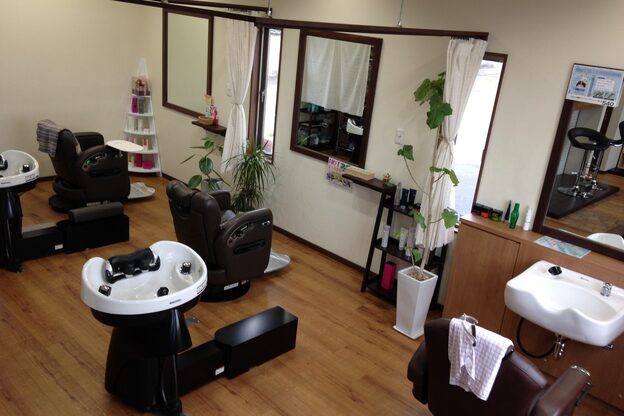 ヘアーアンドフェイシャルキング(Hair&Facial King)1