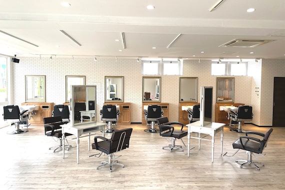 オレのカット ワタシのカラー