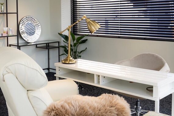 ネイルサロン イントゥ(into_)