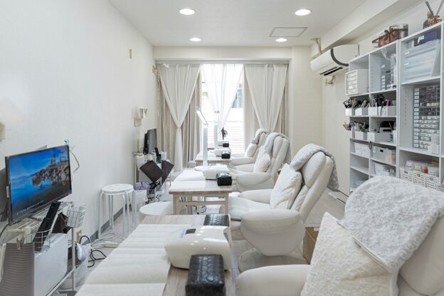 ミナミネイル(MINAMI NAIL)2