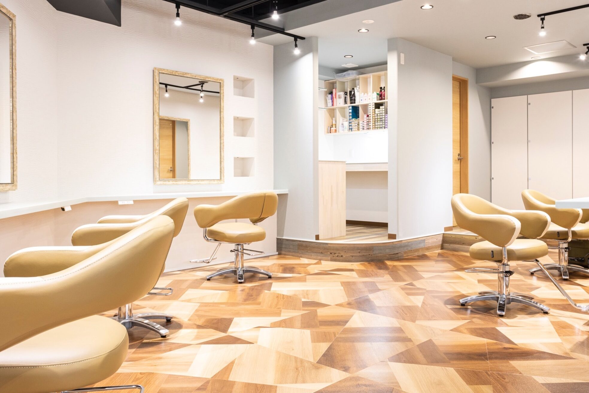 ナル 藤沢(NALU)2