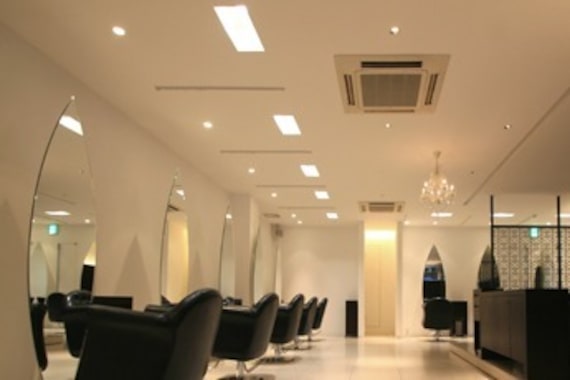 ヴィジョン 心斎橋店(Vision)