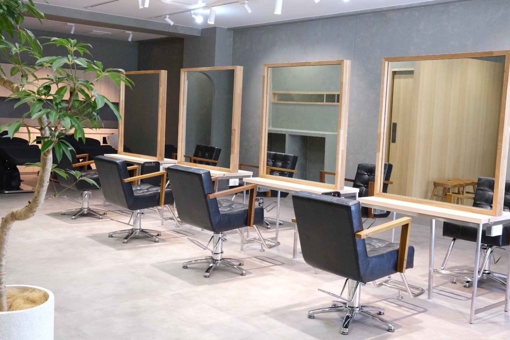 シエル 豊中岡町店(CIEL)1