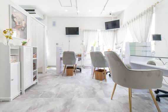 リーファ 岡山駅前店(Lea'fer)