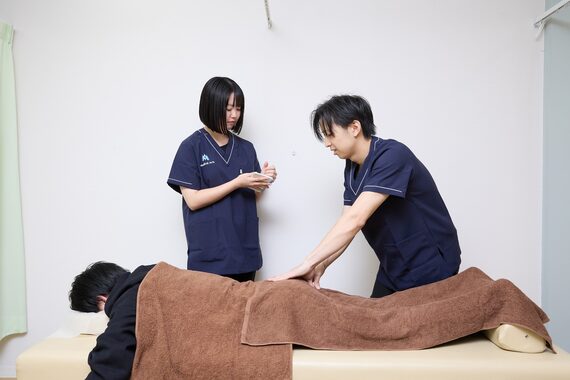 千歳烏山かなで鍼灸接骨院