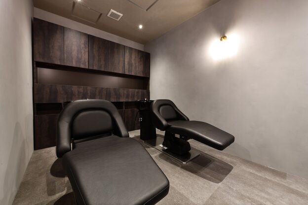 ソース 枚方(SOURCE)9