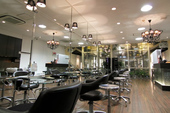 イヴァン アンド リズ 奈良店(IVAn & LIZ)