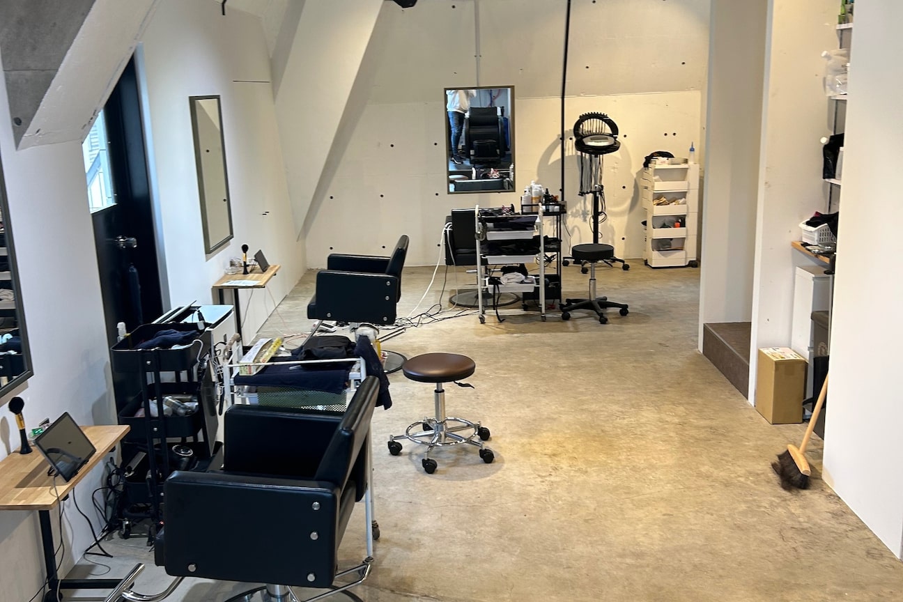 Hair Salon AZURE(合同会社FCコンサルタント)画像1