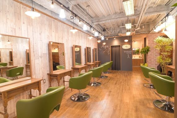 アグ ヘアー モス 中央林間店(Agu hair moss)