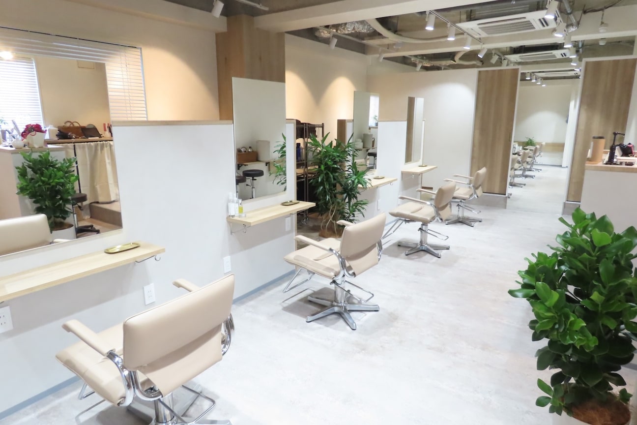 ｓｉａ　美髪質改善＆縮毛矯正画像1