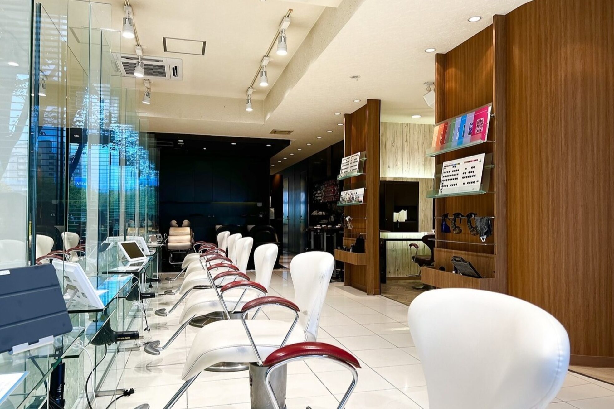 アース 三田南ウッディタウン店(HAIR&MAKE EARTH)1