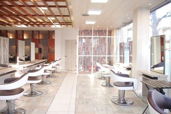 アース 新松戸店(HAIR&MAKE EARTH)