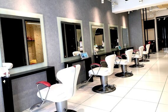 アース 南行徳店(HAIR&MAKE EARTH)