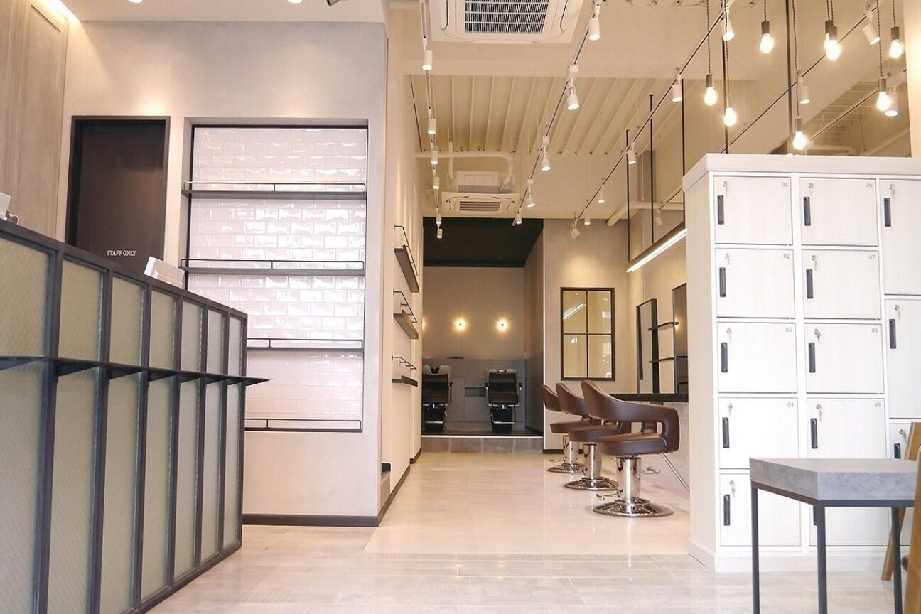 アース オーセンティック 南柏店(EARTH Authentic)1