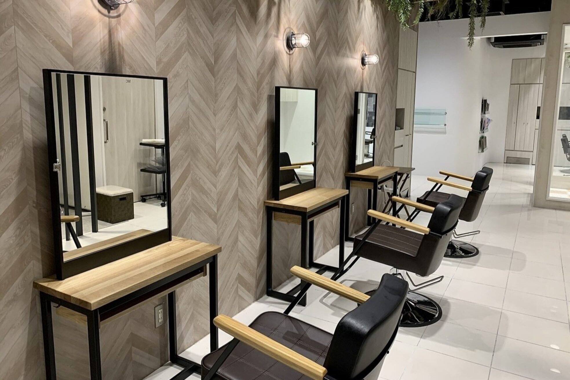 アース 郡山コスモス通り店(HAIR&MAKE EARTH)1