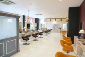 アース コアフュールボーテ 伊勢崎(EARTH coiffure beaute)