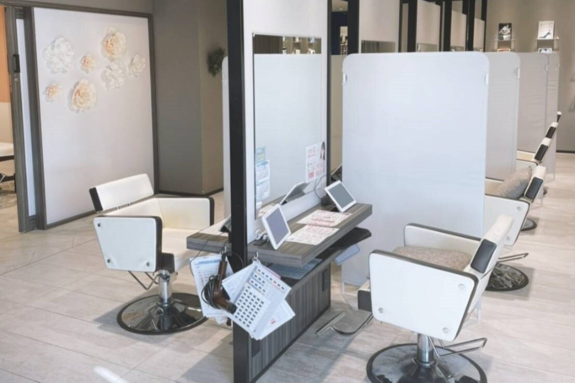 アース オーセンティック 新浦安店(EARTH Authentic)1