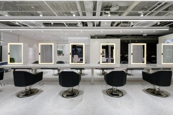 アース 札幌駅前店(HAIR&MAKE EARTH)